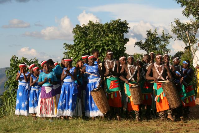 Intore dancers
